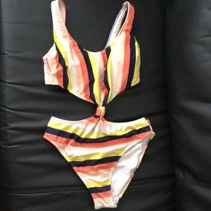 One piece swim suit